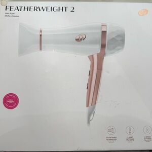 T3 Featherweight Hair Dryer